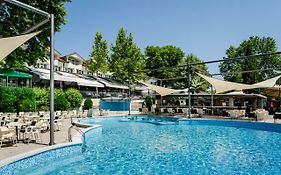 Romantique Veles Hotel